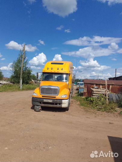 Freightliner Columbia, 2004