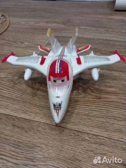 Самолет музыкальный