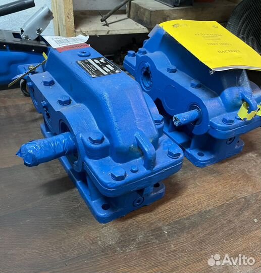 Редукторы / Тельферы / лот xmmpf 28899