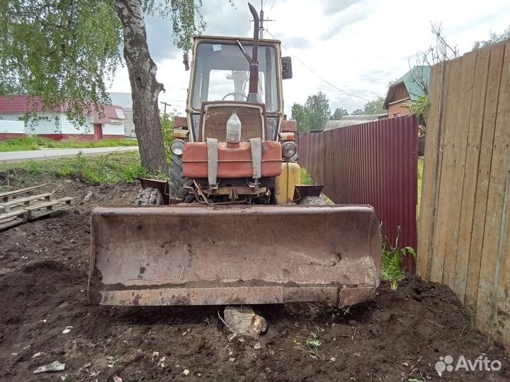 Колёсный экскаватор ЮМЗ ЭО-2621В-2, 2000