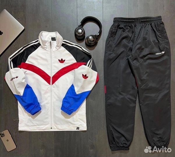 Спортивный костюм Adidas