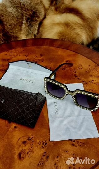 Солнцезащитные очки женские gucci