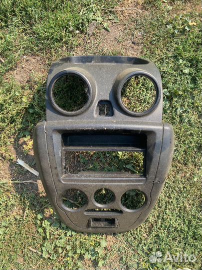 Центральная консоль granta