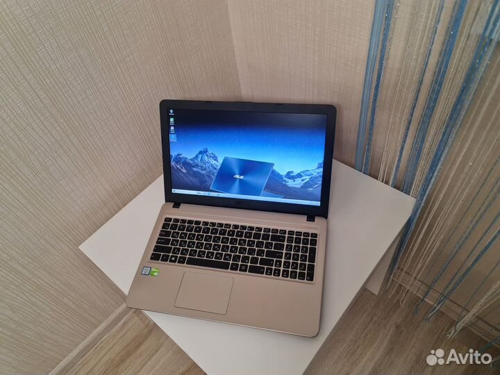 Быстрый Asus FHD SSD для игр и отдыха