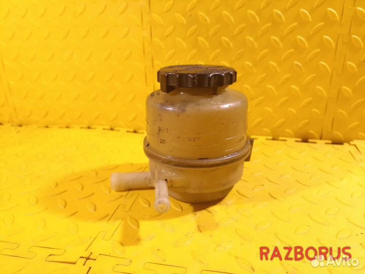 Бачок гур Toyota Cynos / Corsa L40 L50 Starlet P80