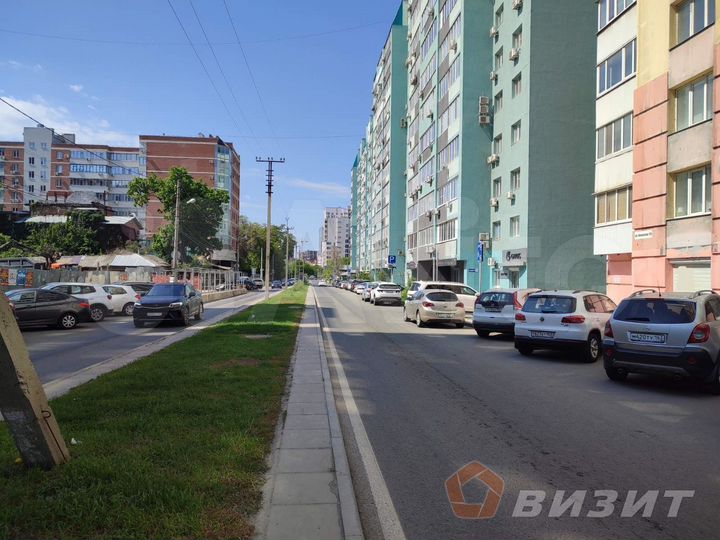 Помещение с отдельным входом в центре города