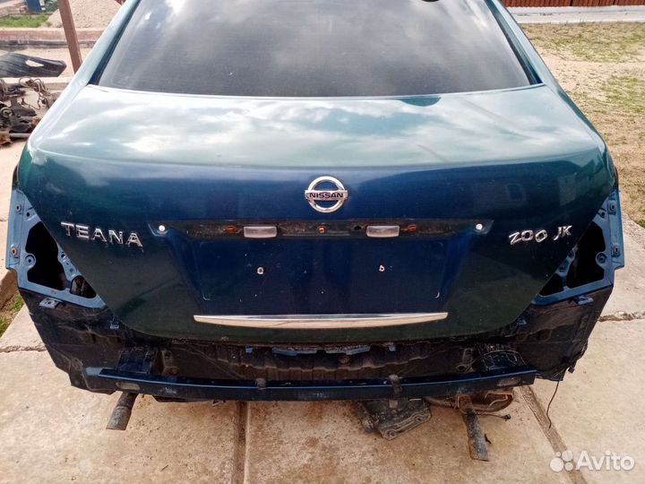 Крышка багажника Nissan Teana j31