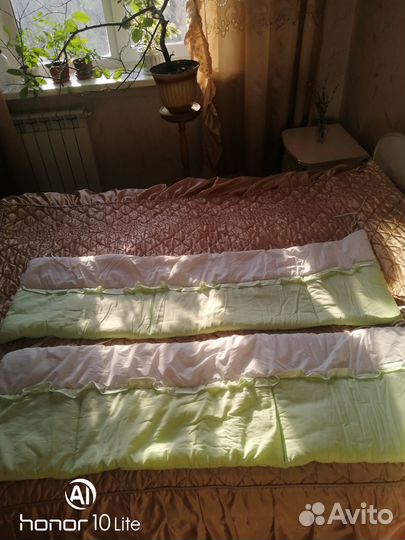 Комплект в детскую кроватку с бортиками