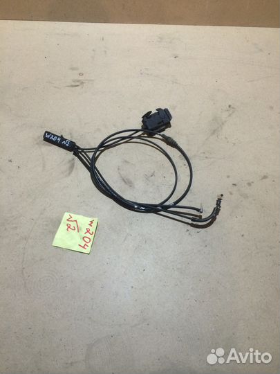 Замки, тросик и амортизатор капота Mercedes W204