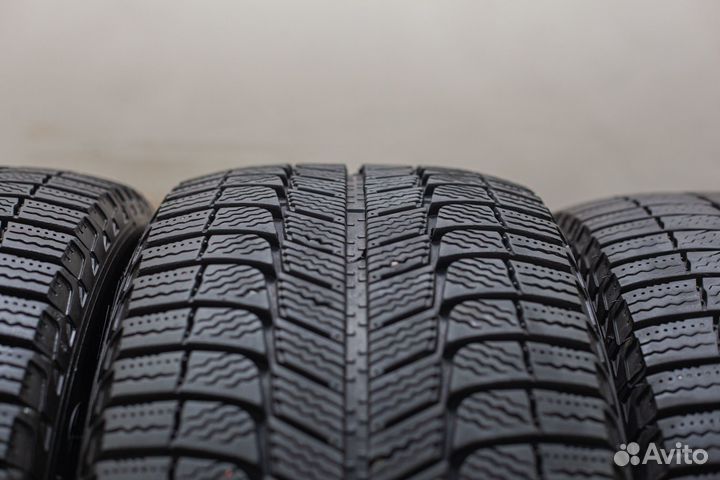 Michelin X-Ice XI3 225/45 R18 и 245/40 R18 95H