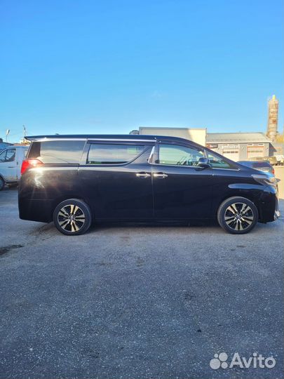 Toyota Alphard 3.5 AT, 2019, 28 000 км