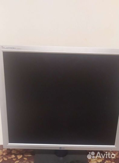 Монитор для компьютера LG Flatron L1918S