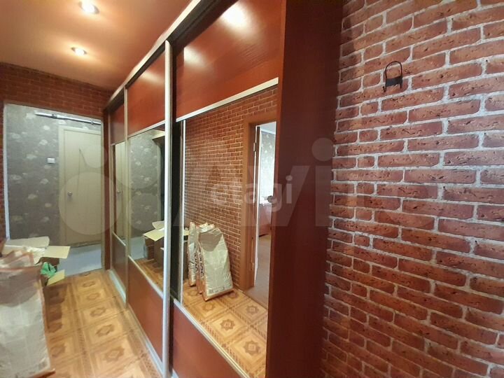 2-к. квартира, 50 м², 9/9 эт.