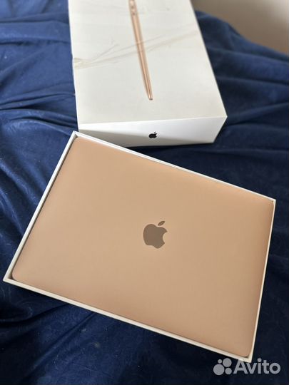 Apple MacBook Air 13-inch 128 gb gold