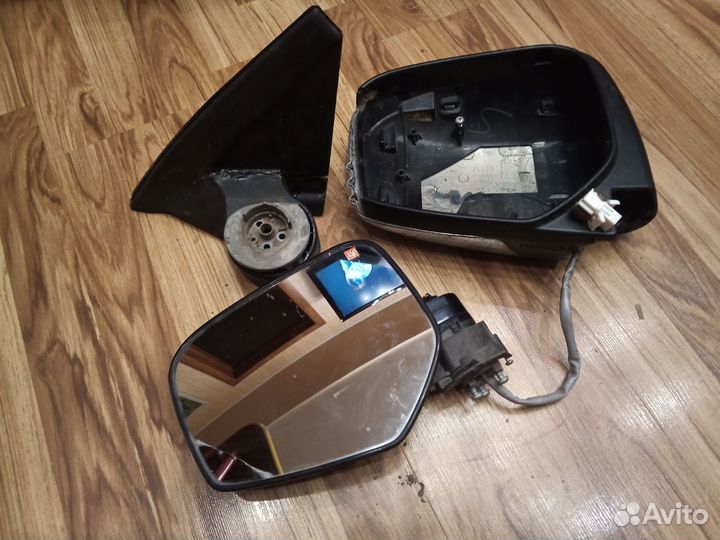 Зеркало левое L200