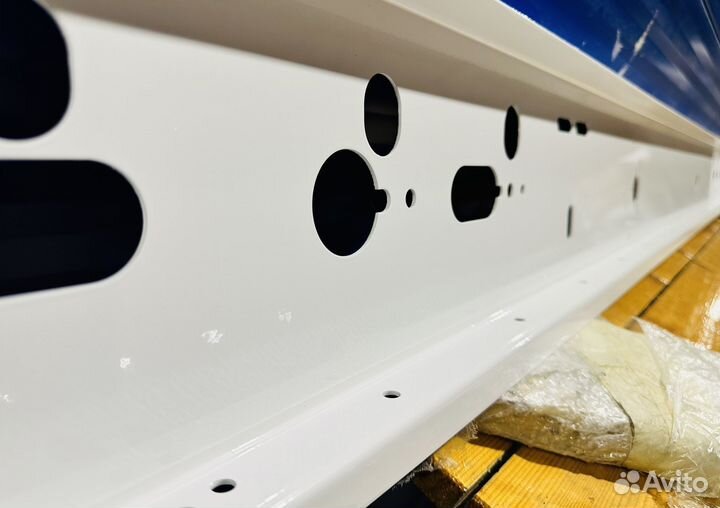 Бампер отбойник панель фонарей schmitz узкий