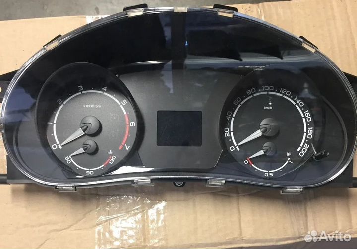 Щиток приборов priora 2