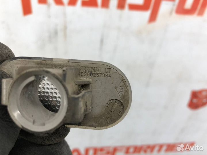 Повторитель поворота в крыло Лада Ларгус