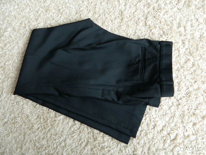 Брюки в состоянии новых