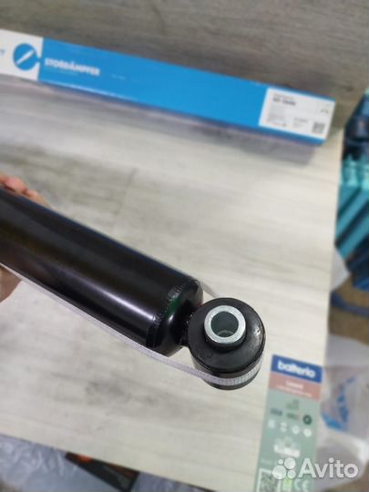 Амортизатор газовый задний Peugeot 308 (2007)
