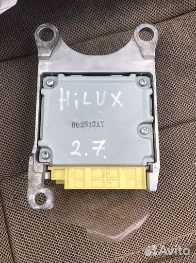 Блок управления AIR BAG Toyota Hilux 2.7