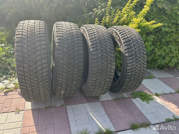 Michelin X-Ice North 3 215/60 R17