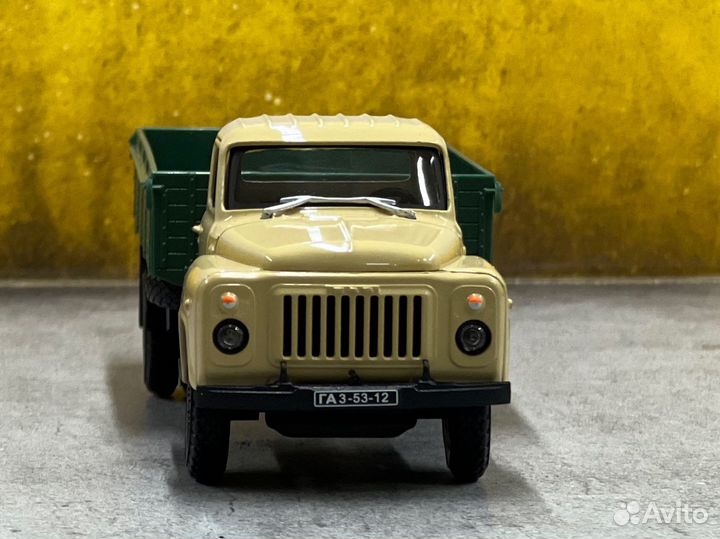Модель Газ 53-12 1/43 наш автопром