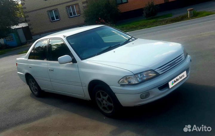 Toyota Carina 1.5 AT, 1997, 250 000 км
