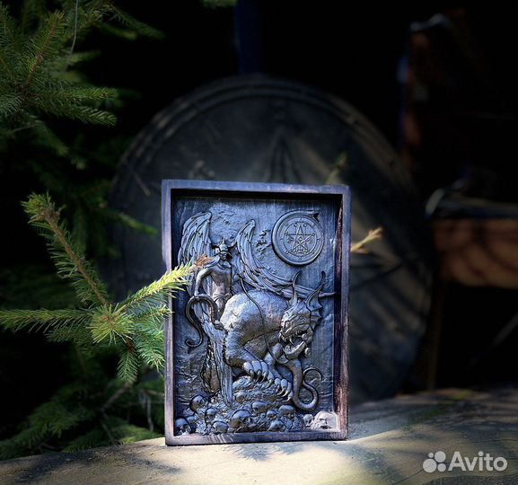 Астарот темный лик демона из массива дуба