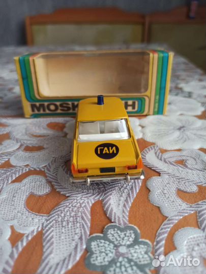 Модель автомобиля Москвич - 412