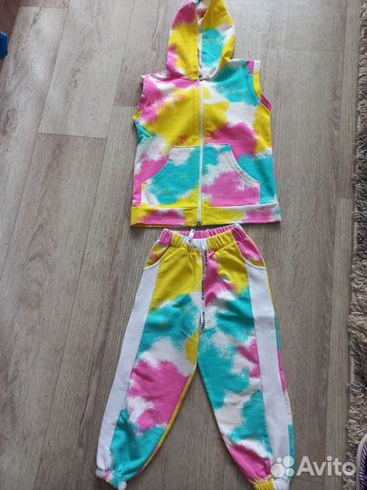 Вещи для девочки 122-128 рост