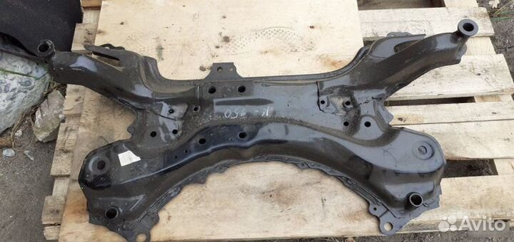 Подрамник передний Toyota Corolla E150