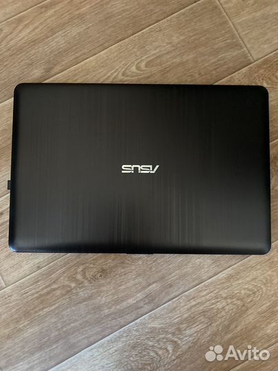 Asus vivobook 15