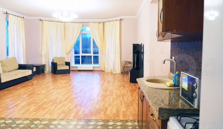 Коттедж 217,7 м² на участке 15,9 сот.