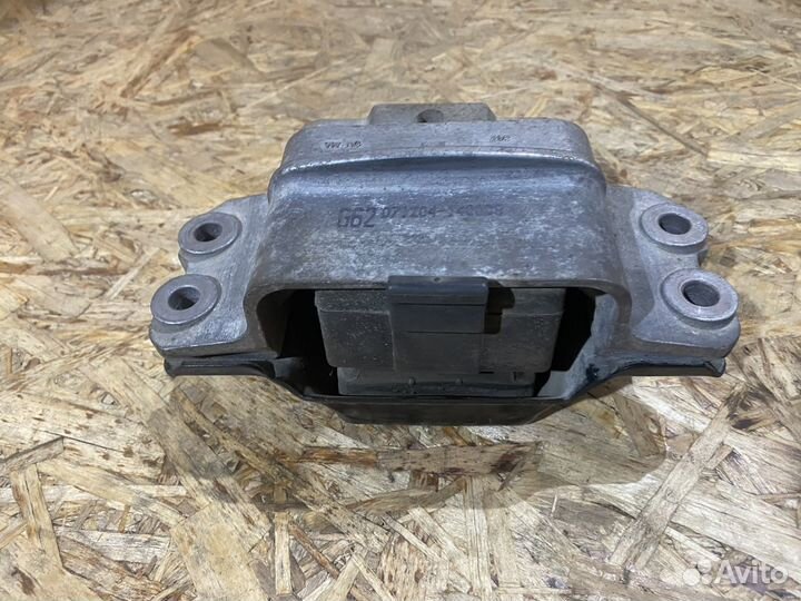 Опора кпп VW Passat B6 B7 CC 05-15