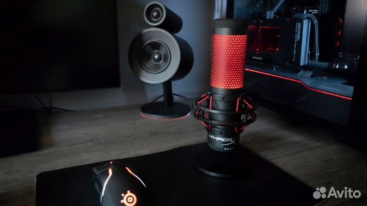 Микрофон для стриминга и игр HyperX QuadCast
