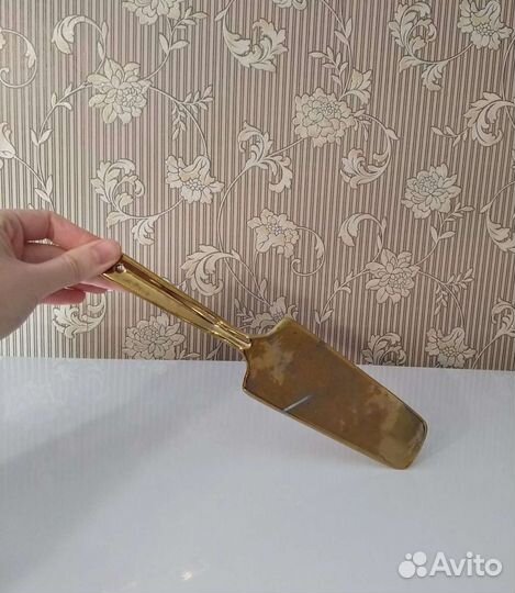 Лопатка для торта новая