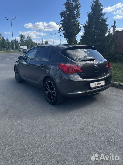 Opel Astra 1.6 МТ, 2013, 108 750 км