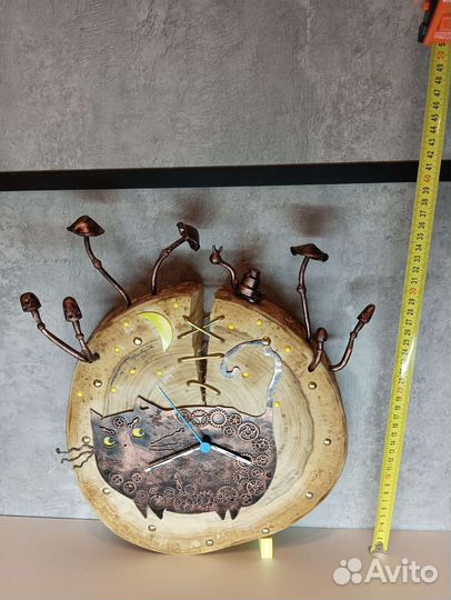 Часы настенные., Кот под грибами