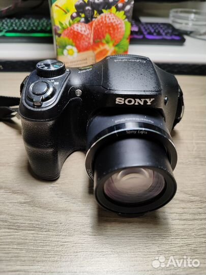 Фотоаппарат Sony Cyber-shot DSC-H100