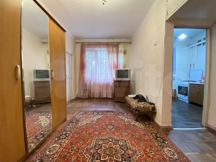 2-к. квартира, 42 м², 1/2 эт.