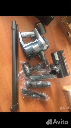 Пылесос redmond RV-UR374