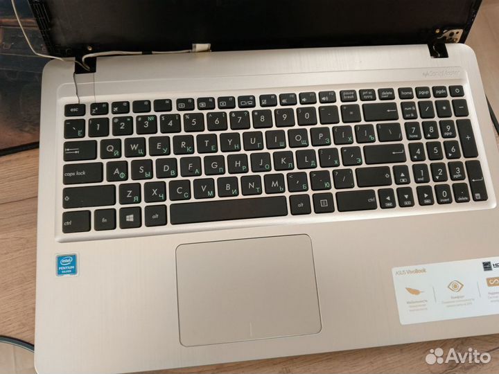 Asus D540M на запчасти мат. плата рабочая