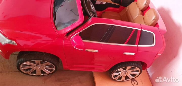 Детский электромобиль volvo xc90 бу