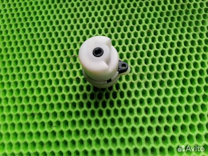 Контактная группа замка зажигания Киа Маджентис 1