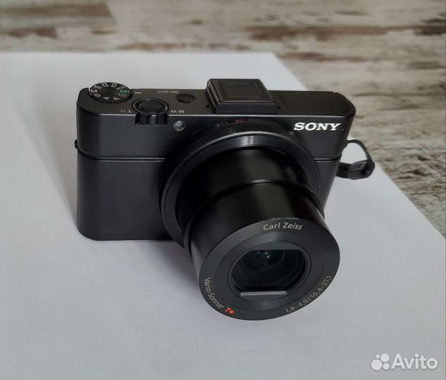 Компактный фотоаппарат Sony dsc-rx100m2