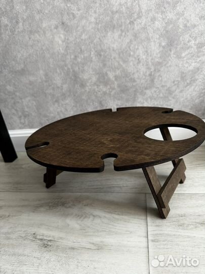 Винный столик