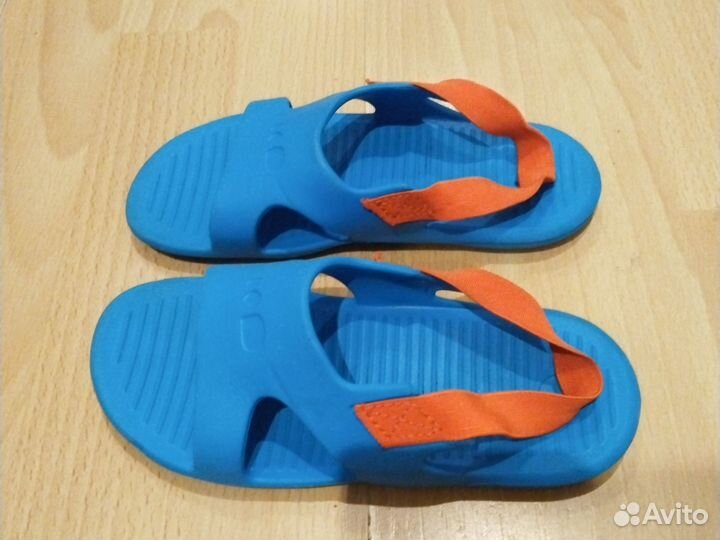 Тапки для бассейна
