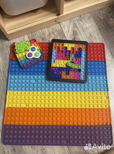 Самый большой поп ит