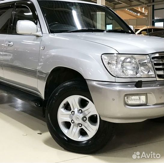 Крыло переднее правое в цвет Toyota Land Cruiser